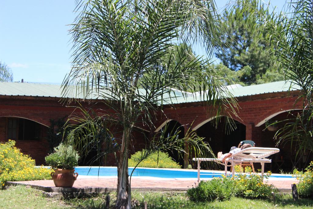 Tupasy Hotel Colonia Carlos Pellegrini Buitenkant foto